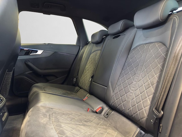 Audi A4 40 TDI Avant S-Tronic