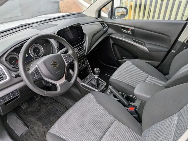 Suzuki S-Cross AllGrip Hybrid