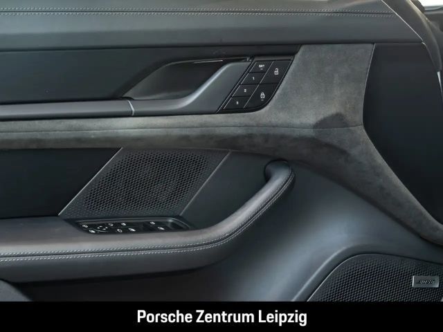 Porsche Taycan GTS Sport Turismo