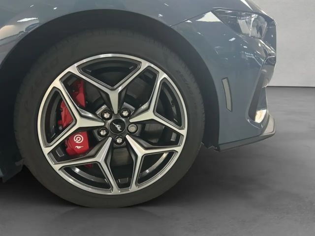 Ford Mustang Fastback GT 5.0 V8