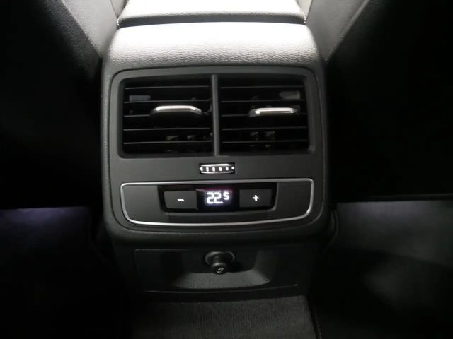 Audi A4 40 TDI Avant Quattro S-Line