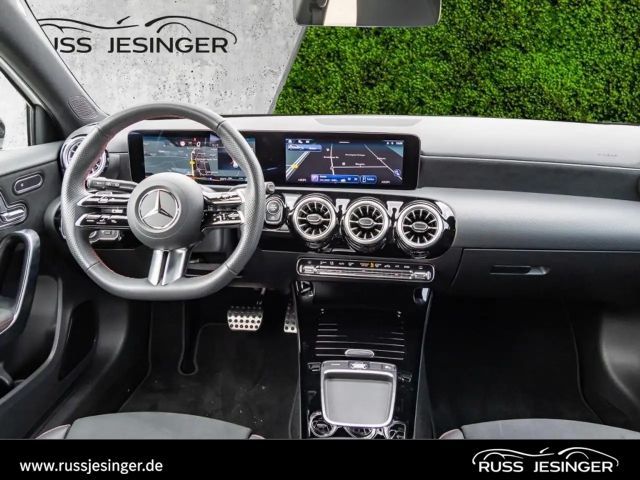 Mercedes-Benz A 200 AMG Line