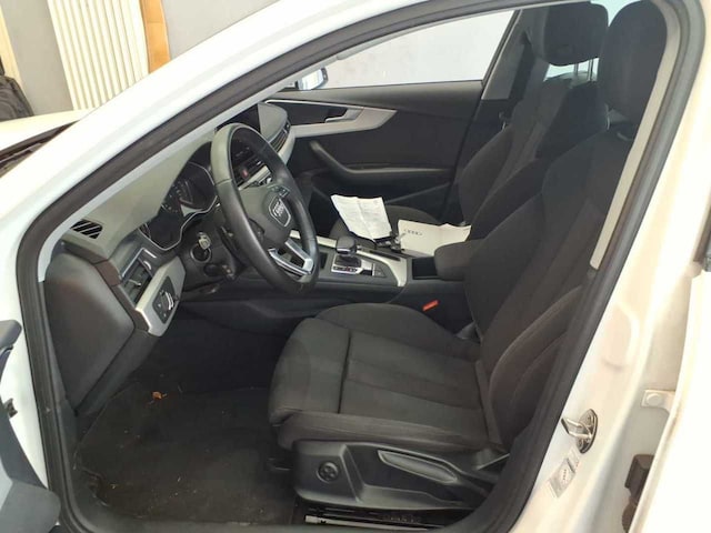 Audi A4 40 TDI Avant S-Tronic