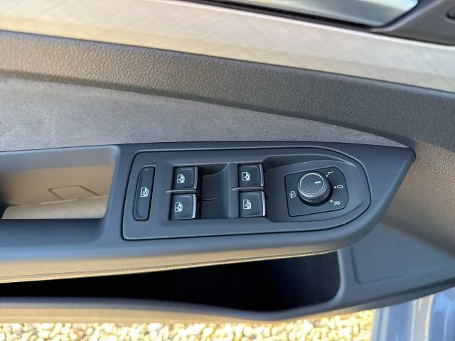 Volkswagen Golf Life Sport