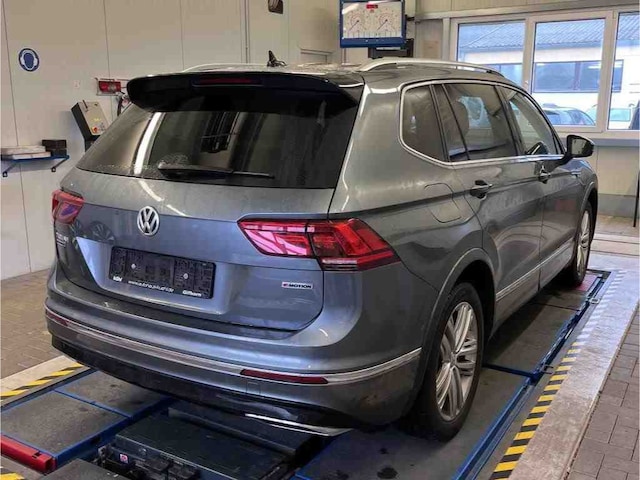 Volkswagen Tiguan 2.0 TDI Allspace DSG R-Line