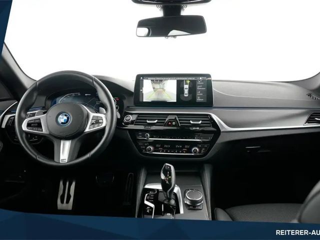 BMW 530 530e M-Sport Sedan xDrive