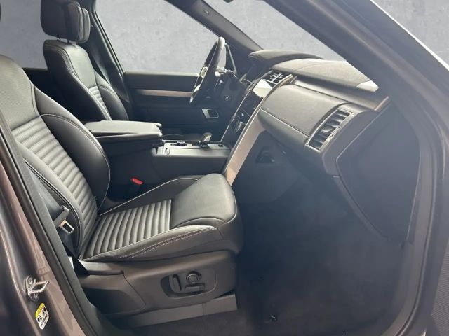 Land Rover Discovery AWD D250 Dynamic HSE