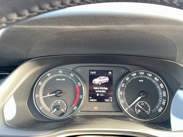 Skoda Octavia 1.5 TSI Ambition Combi