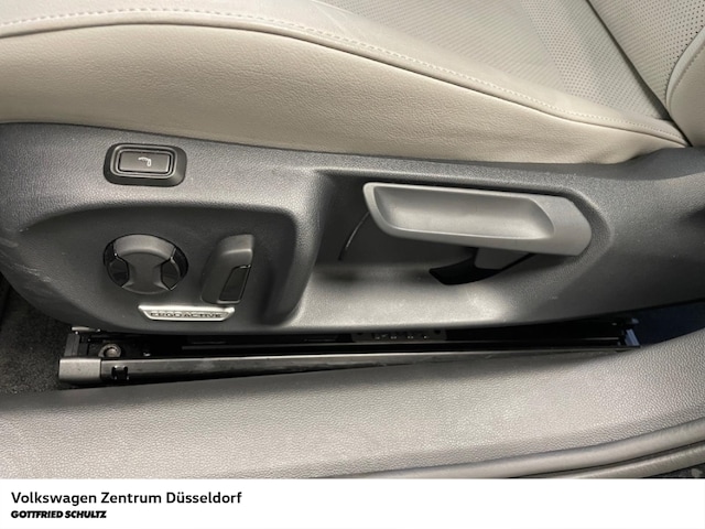 Volkswagen Passat 1.5 eTSI Business DSG