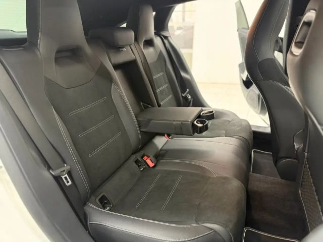 Mercedes-Benz CLA 200 AMG Line Shooting Brake