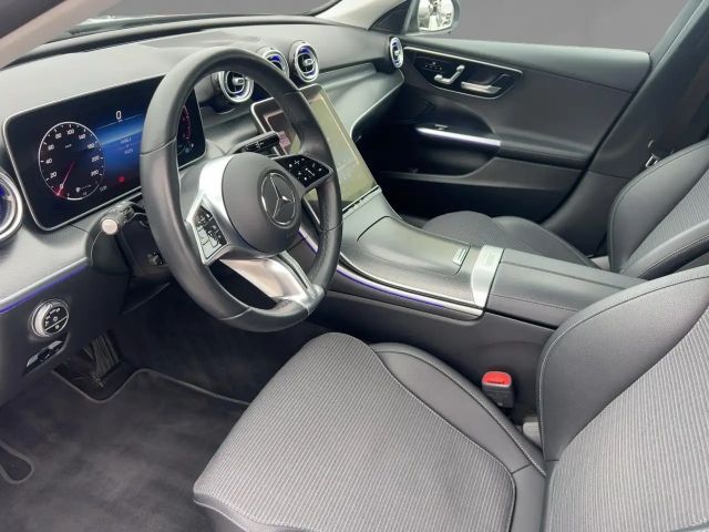 Mercedes-Benz C 220 4MATIC C 220 d Sedan