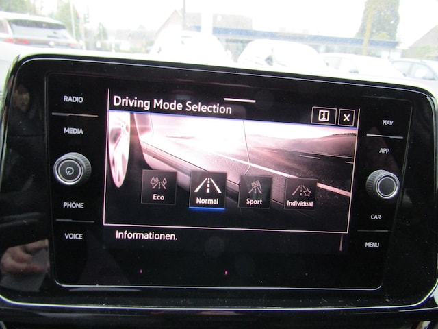 Volkswagen T-Roc 1.5 TSI DSG IQ.Drive