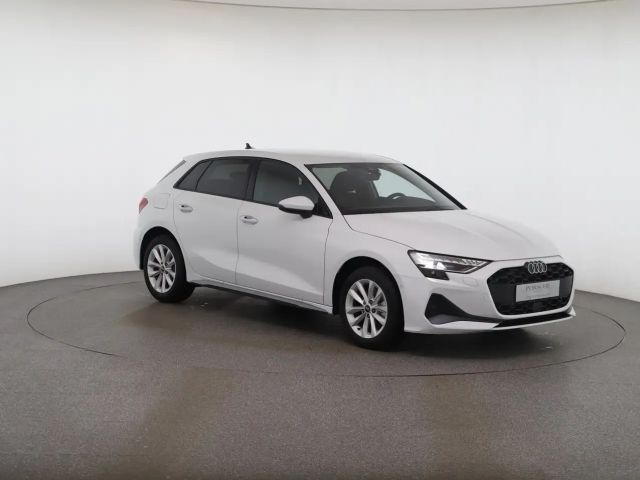 Audi A3 30 TFSI Sedan