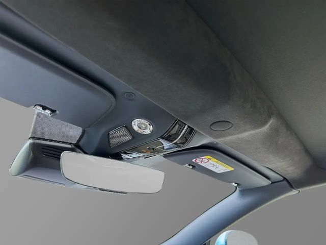 Aston Martin DB12 Volante Carribean Blue Pearl Carbonbremse