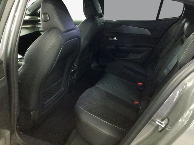 Peugeot 408 GT-Line Hybrid