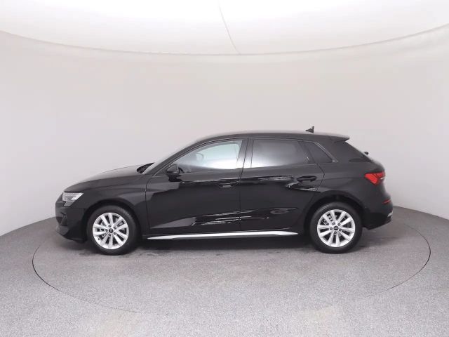 Audi A3 30 TFSI Sedan