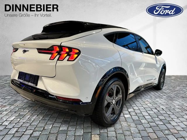 Ford Mustang Mach-E AWD Extended range