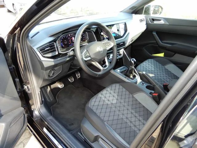 Volkswagen Taigo 1.0 TSI R-Line