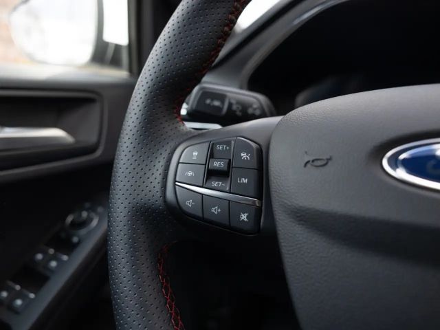 Ford Focus EcoBoost ST Line