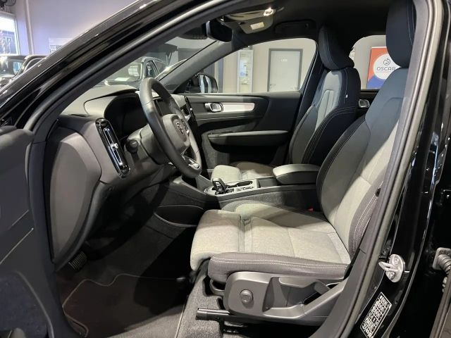 Volvo XC40 Core Recharge T4