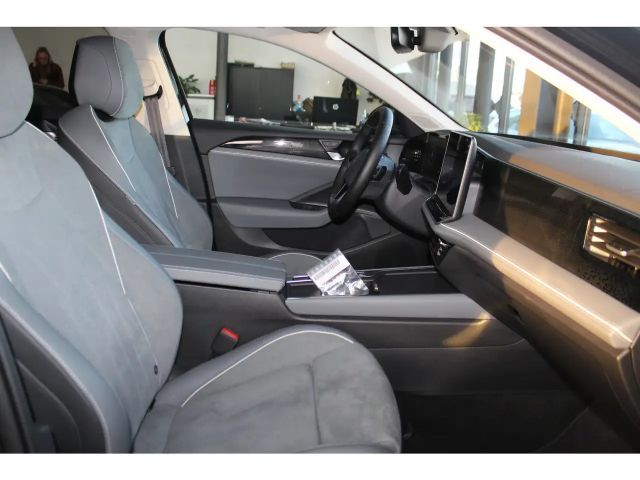 Volkswagen Passat 1.5 eTSI DSG Variant