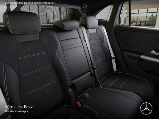 Mercedes-Benz GLA 200 AMG Line