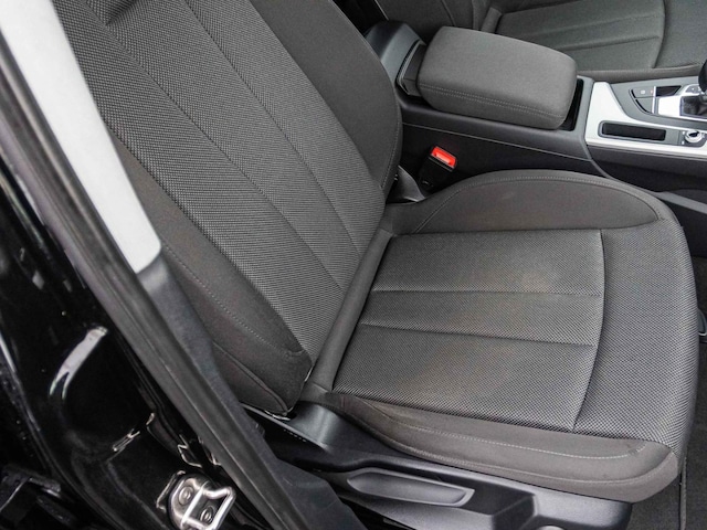 Audi A4 40 TFSI Avant S-Tronic