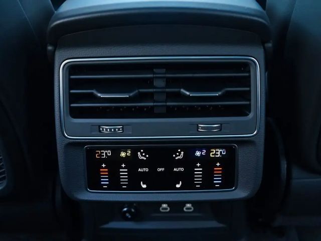 Audi SQ8 UNIKAT MASSAGE CARBON OLED LASER B&O 360° 23