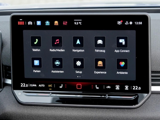 Volkswagen T-Roc 1.5 eTSI DSG R-Line