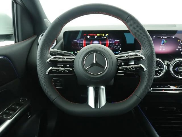 Mercedes-Benz B 200 AMG Line