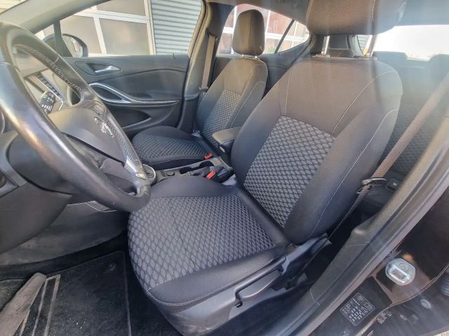 Opel Astra 1.5 CDTI 1.5 Turbo Edition