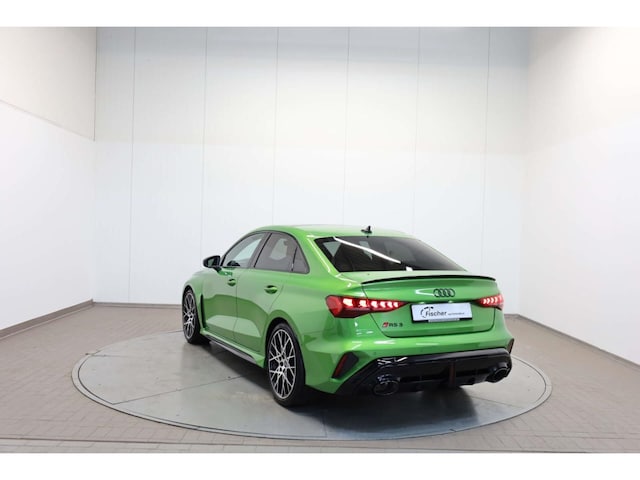 Audi RS3 Quattro S-Tronic Sedan