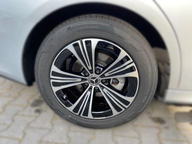 Mercedes-Benz E 200 AVANTGARDE Estate