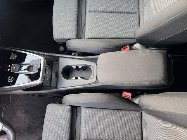 Audi Q4 e-tron SUV 45 e-tron Audi Q4 e-tron