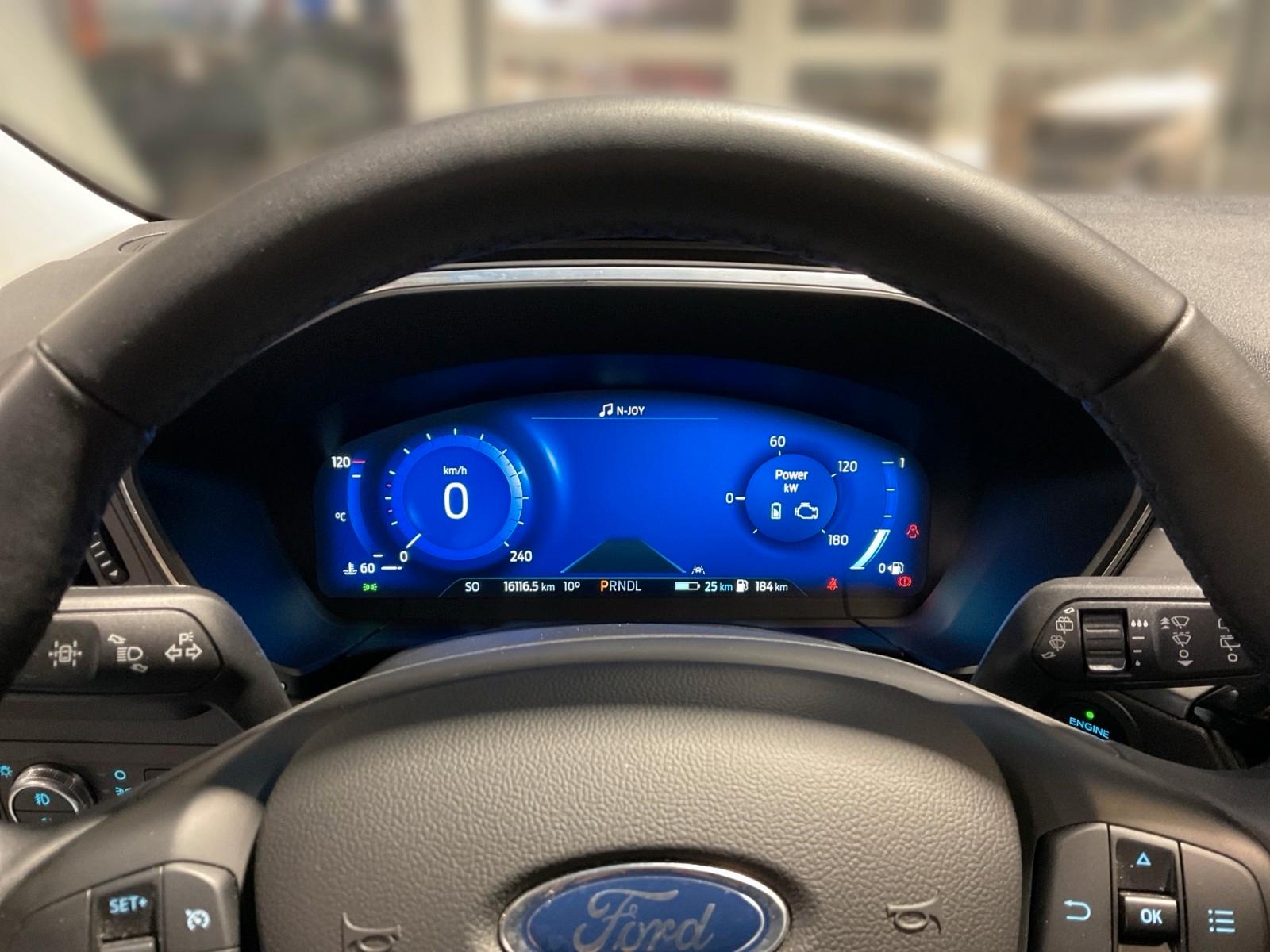 Ford Kuga Hybrid Plug in Hybrid Titanium