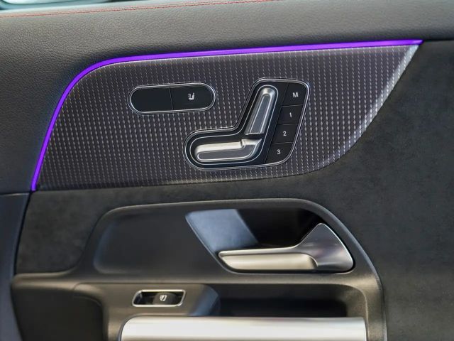 Mercedes-Benz EQA 300 4MATIC AMG Line