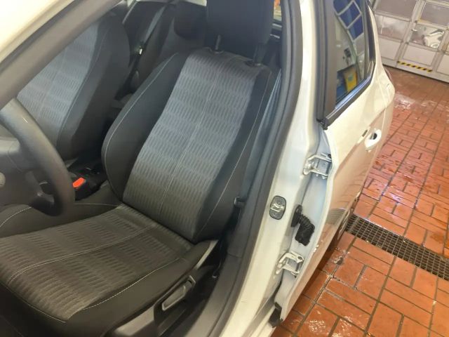 Opel Corsa F 1.2 5-Gang SHZ+PDC+SpurH+Bluetooth+