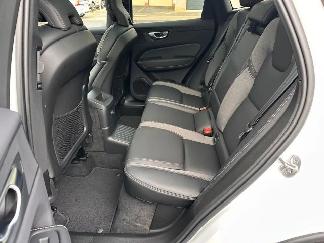 Volvo XC60 AWD Dark T8 Ultimate