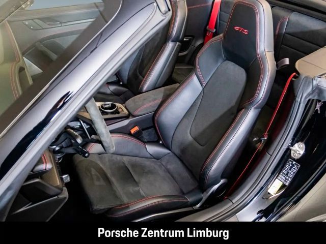 Porsche 992 4 Cabrio Carrera GTS