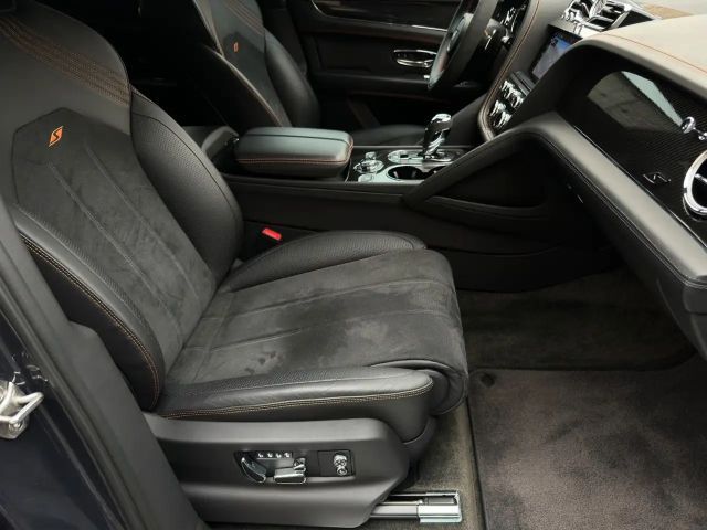 Bentley Bentayga V8