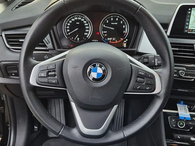 BMW 218 218 GT 7SITZER PANORAMA NAVI PDC SHZ R-KAMERA 1HD
