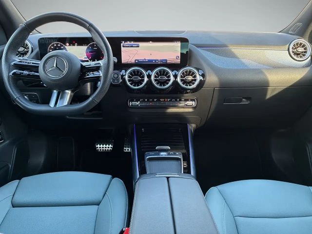 Mercedes-Benz GLA 200 AMG Line GLA 200 d