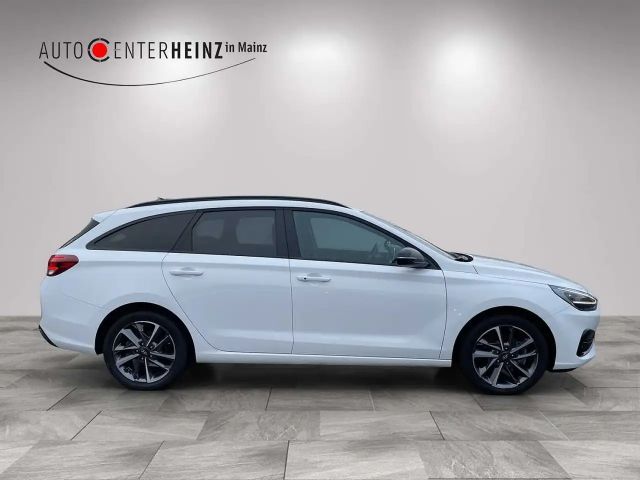 Hyundai i30 Advantage Hybrid