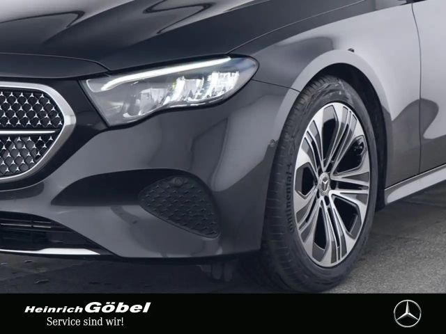 Mercedes-Benz E 220 AVANTGARDE E 220 d