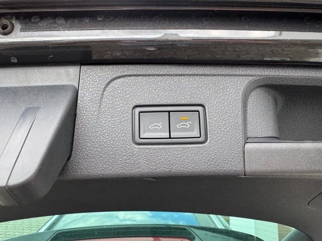 Volkswagen Passat 2.0 TDI DSG R-Line Variant