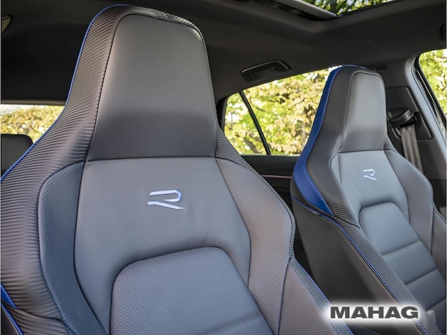 Volkswagen Golf 2.0 TSI Golf VIII