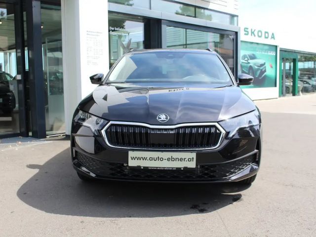 Skoda Octavia Essence TSI