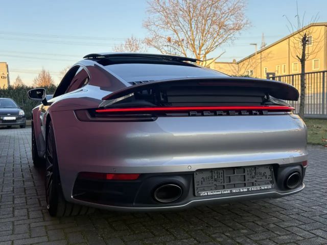 Porsche 992 Carrera Coupé