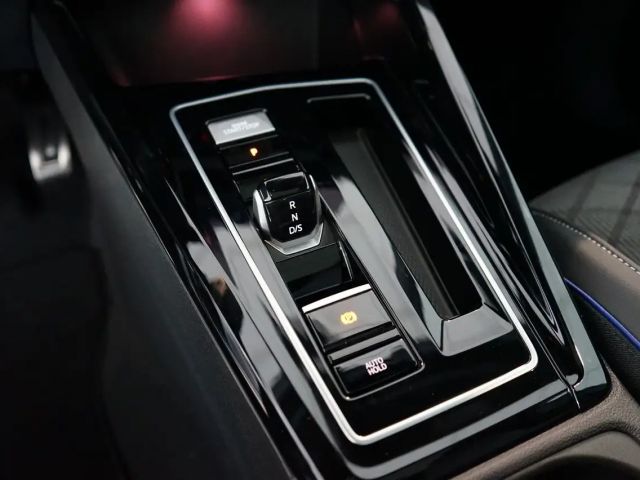 Volkswagen Golf 2.0 TDI DSG R-Line