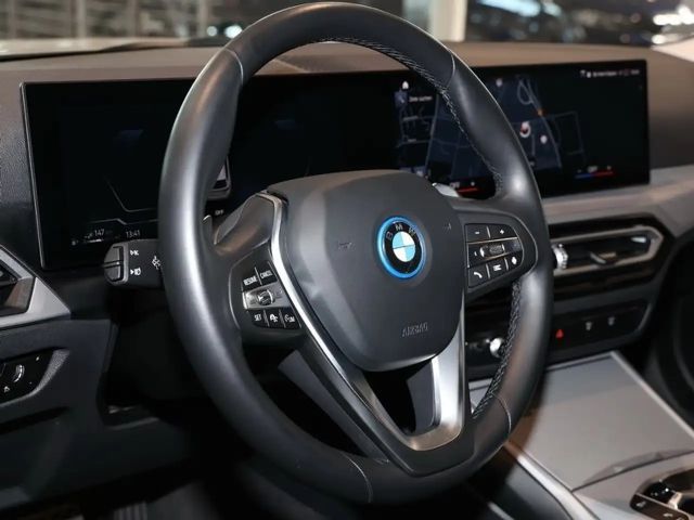 BMW 320 320e Touring xDrive